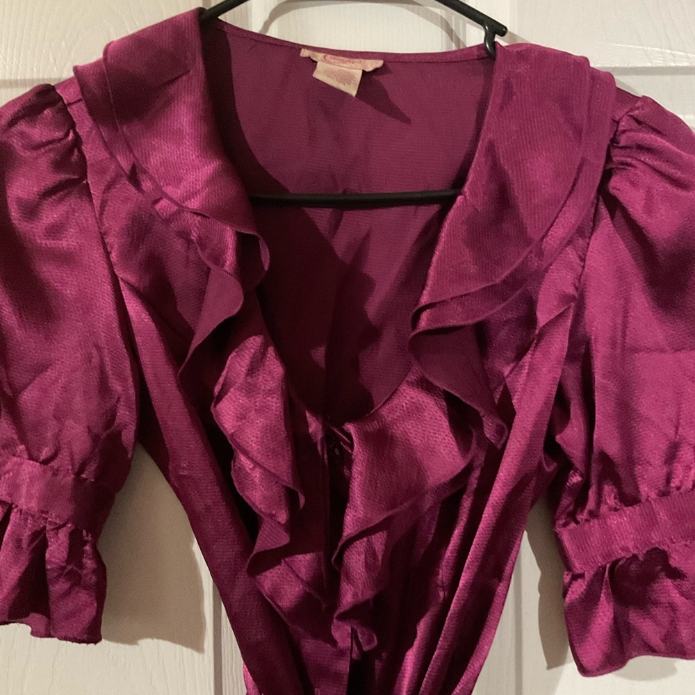 Candies top with belt size small